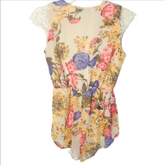 Fab’Rik Floral Short Sleeve Romper Ivory Small - Picture 3 of 8